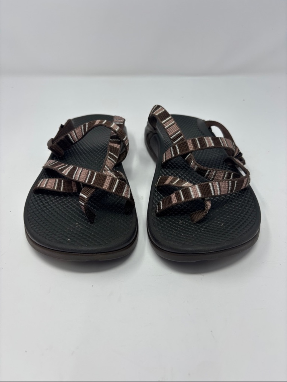 Chaco | 7 Brown Striped Strap Sandals W7 - Picture 3 of 8